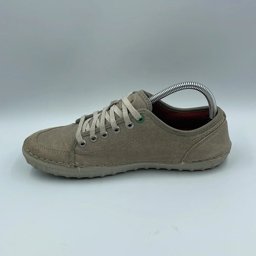 Clarks Gray Suede Lace Up Sneakers 26106378‎ Men's Sz 7.5